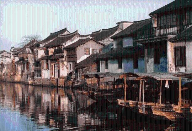 逃出足球场